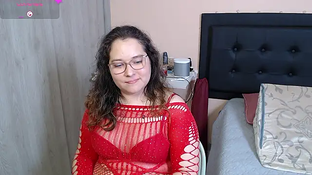 May Carlier online show from 3, 12, 2024