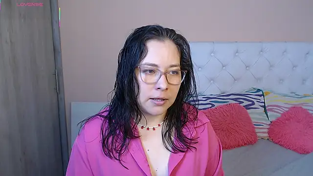 May Carlier online show from 29, 11, 2025