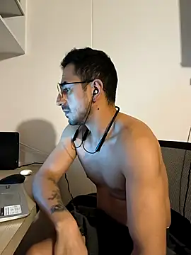 pablo-rincon95 online show from 14, 2, 2025