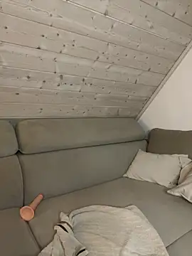 jazzy-bee online show from 24, 1, 2025