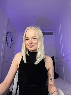 horny blondiee online show from 22, 3, 2025