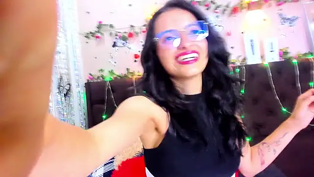 HottCandy21 online show from 7, 3, 2025