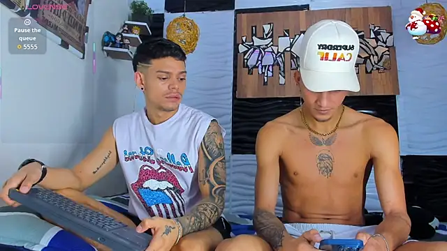 Snapshot of Friendsofeverything_ chatting on 21, 11, 2025 Friendsofeverything online show from 21, 11, 2025