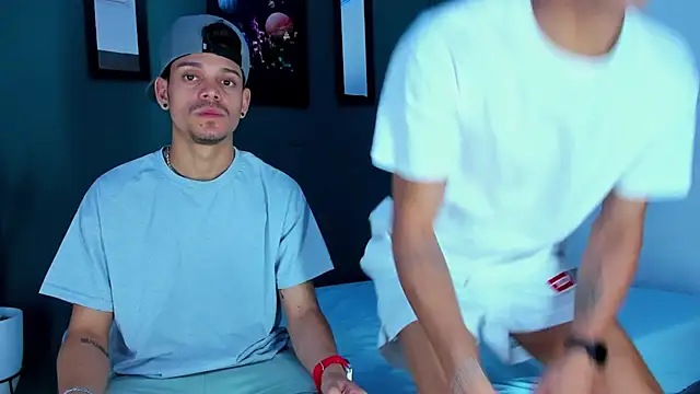 Snapshot of Friendsofeverything_ chatting on 2, 3, 2025 Friendsofeverything online show from 2, 3, 2025