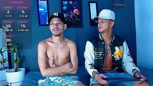 Snapshot of Friendsofeverything_ chatting on 21, 12, 2024 Friendsofeverything online show from 21, 12, 2024