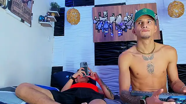 Snapshot of Friendsofeverything_ chatting on 28, 11, 2025 Friendsofeverything online show from 28, 11, 2025