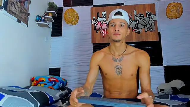 Snapshot of Friendsofeverything_ chatting on 30, 11, 2025 Friendsofeverything online show from 30, 11, 2025