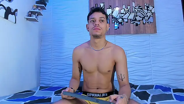 Snapshot of Friendsofeverything_ chatting on 14, 9, 2025 Friendsofeverything online show from 14, 9, 2025