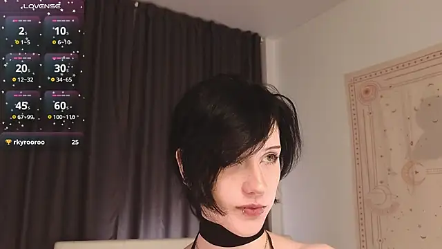 Snapshot of dark_vamp_ chatting on 7, 11, 2025 dark vamp online show from 7, 11, 2025