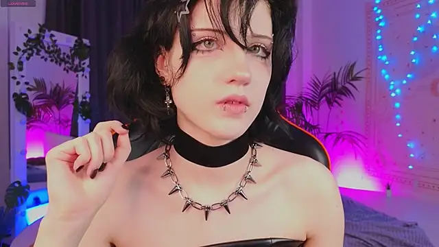 Snapshot of dark_vamp_ chatting on 31, 1, 2025 dark vamp online show from 31, 1, 2025