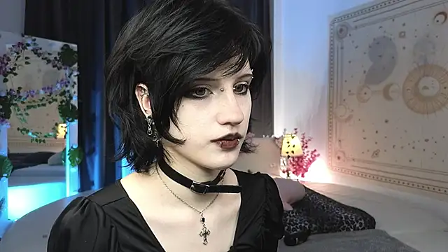 Snapshot of dark_vamp_ chatting on 2, 3, 2025 dark vamp online show from 2, 3, 2025