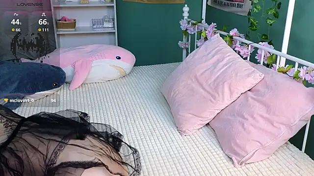 Snapshot of dark_vamp_ chatting on 3, 10, 2025 dark vamp online show from 3, 10, 2025