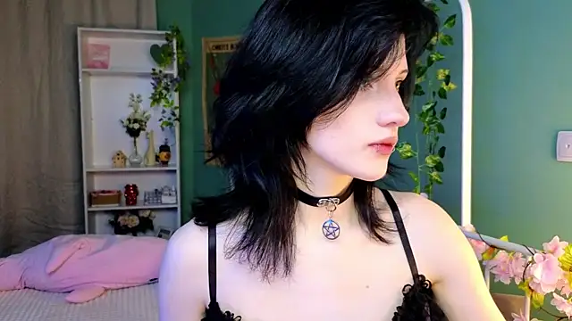 Snapshot of dark_vamp_ chatting on 6, 11, 2025 dark vamp online show from 6, 11, 2025