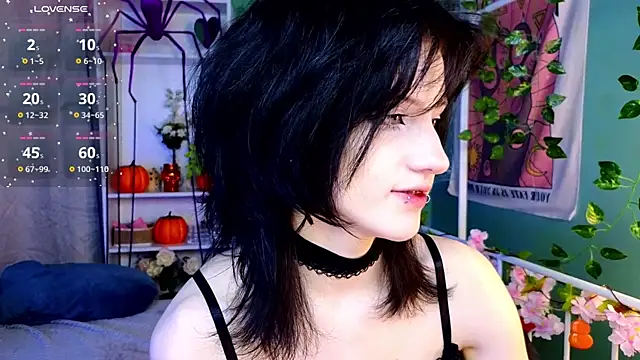 Snapshot of dark_vamp_ chatting on 29, 10, 2025 dark vamp online show from 29, 10, 2025