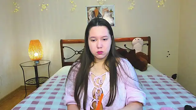 Mira Karter online show from 4, 3, 2025