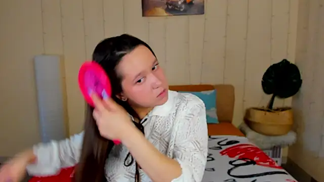 Mira Karter online show from 15, 4, 2026