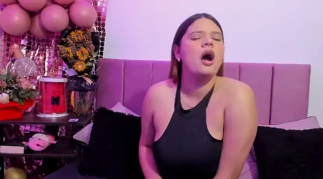 Alessia Lin online show from 31, 12, 2024