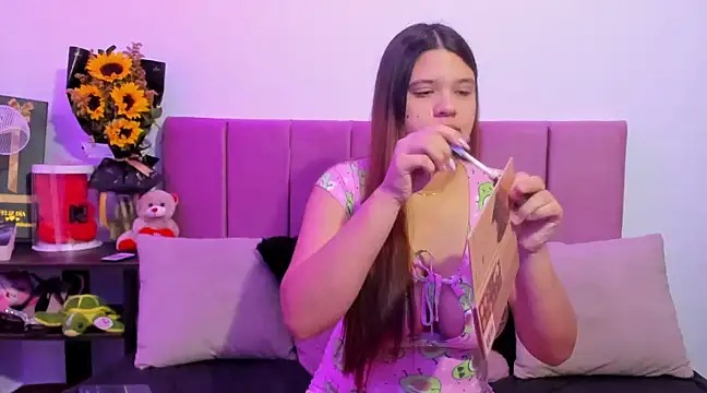 Alessia Lin online show from 14, 12, 2024