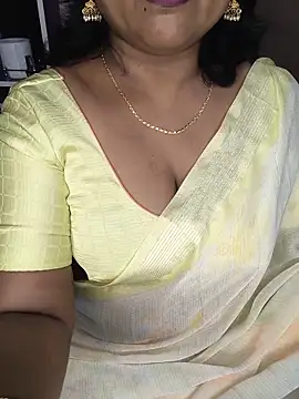 Snapshot of honey-sexy chatting on 18, 6, 2026 honey-sexy online show from 18, 6, 2026