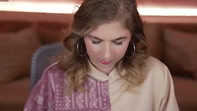 Snapshot of Inessa_Song chatting on 4, 3, 2025 Inessa Song online show from 4, 3, 2025