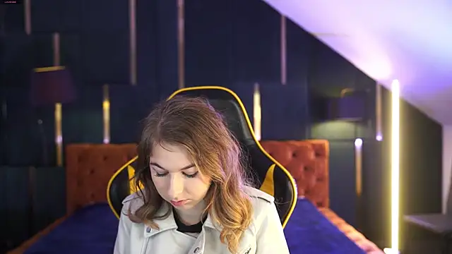 Snapshot of Inessa_Song chatting on 6, 3, 2025 Inessa Song online show from 6, 3, 2025