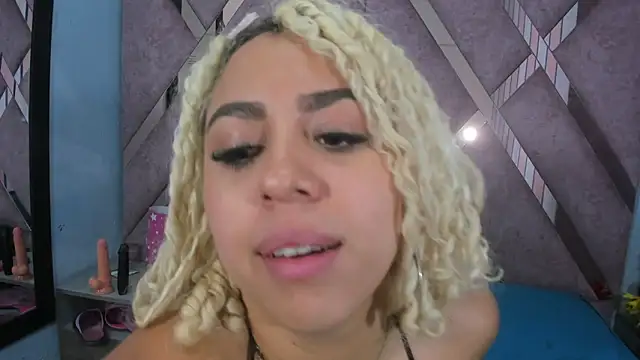 Lucy White   online show from 1, 11, 2025