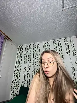 Kitty Katrine online show from 25, 2, 2025