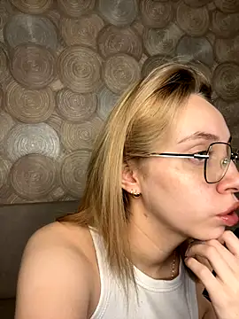 Kitty Katrine online show from 18, 12, 2025