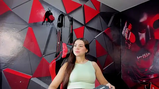 Hana and Zeta online show from 25, 9, 2025