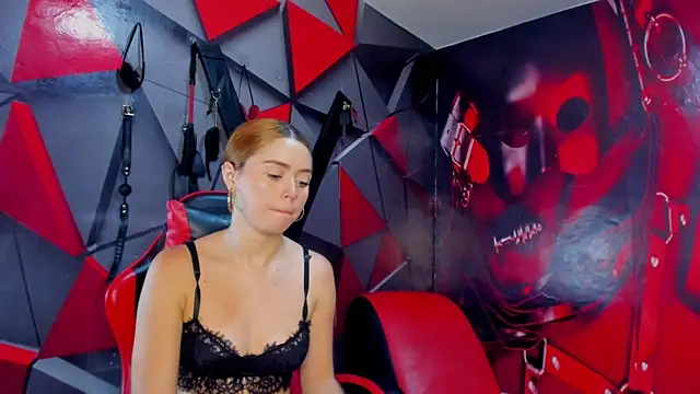 Hana and Zeta online show from 19, 12, 2025