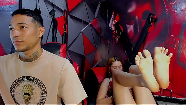 Hana and Zeta online show from 5, 1, 2026