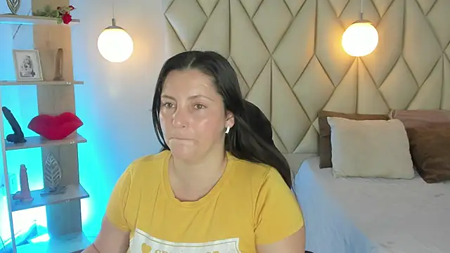 angelswets online show from 10, 6, 2026