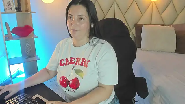 angelswets online show from 19, 5, 2026