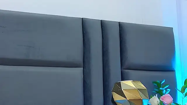 VanessaGlenn online show from 20, 3, 2026