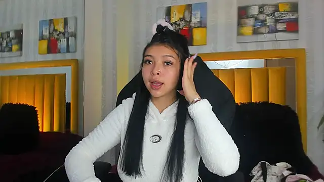 Snapshot of pettit_courtny chatting on 29, 11, 2025 pettit courtny online show from 29, 11, 2025