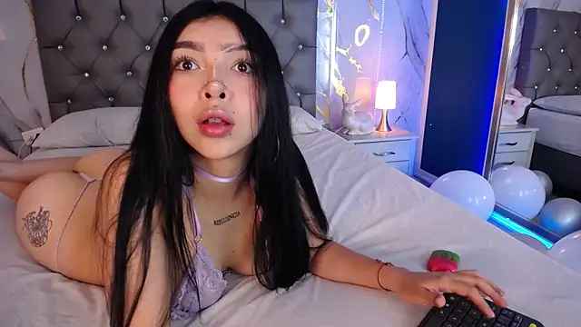 Snapshot of pettit_courtny chatting on 23, 2, 2025 pettit courtny online show from 23, 2, 2025