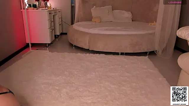 sincere shyness online show from 16, 10, 2025