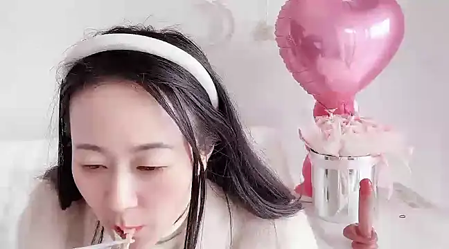 fanfan-FF online show from 8, 3, 2025