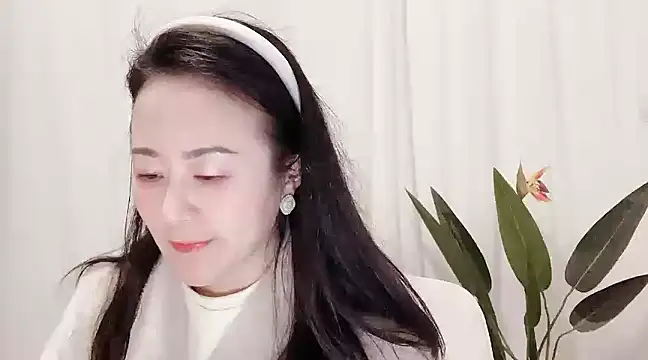 fanfan-FF online show from 6, 3, 2025