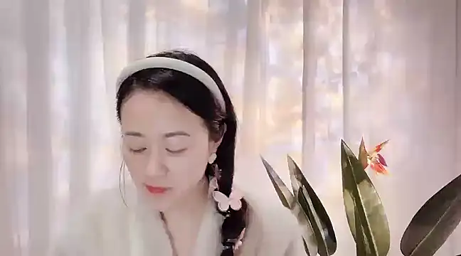 fanfan-FF online show from 8, 3, 2025