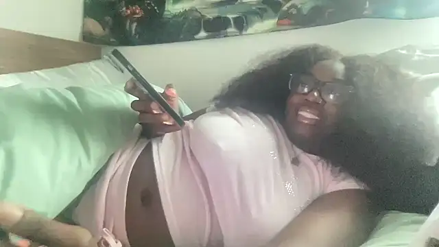 Snapshot of AveryJ99 chatting on 20, 3, 2025 AveryJ99 online show from 20, 3, 2025