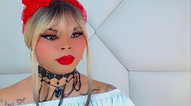 Snapshot of AdanKinng chatting on 12, 1, 2025 AdanKinng online show from 12, 1, 2025