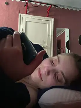 womanstrong78 online show from 12, 3, 2025