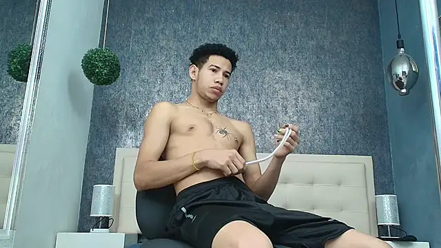 Snapshot of Erick_Zhimerman chatting on 9, 4, 2026 Erick Zhimerman online show from 9, 4, 2026