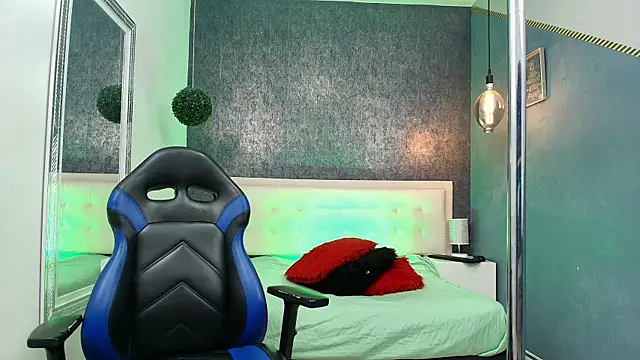 Snapshot of Erick_Zhimerman chatting on 11, 3, 2026 Erick Zhimerman online show from 11, 3, 2026