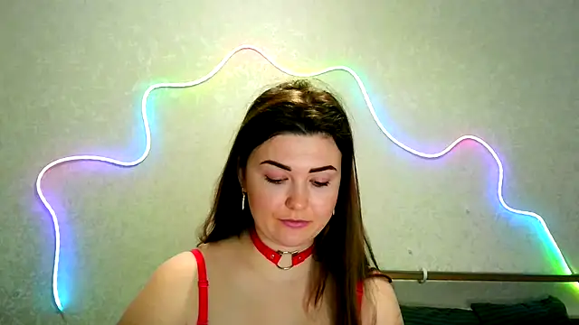 Snapshot of SeductiveTati chatting on 25, 10, 2025 SeductiveTati online show from 25, 10, 2025