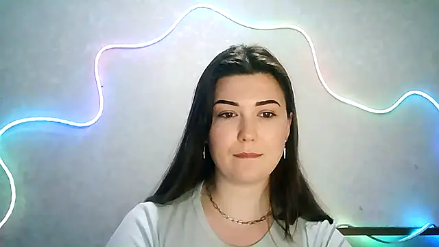 Snapshot of SeductiveTati chatting on 9, 9, 2025 SeductiveTati online show from 9, 9, 2025