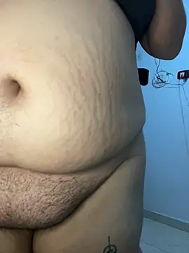 CinnamonCookiez online show from 4, 1, 2025