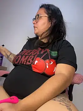 CinnamonCookiez online show from 26, 9, 2025