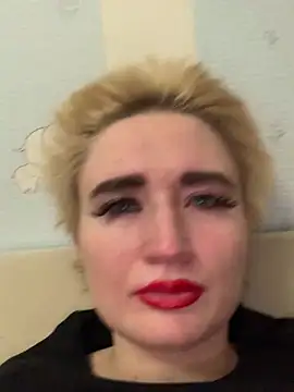 Charlotteeroseee online show from 10, 2, 2025